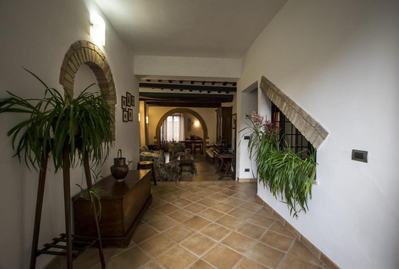 Dimora Tipica Toscana Монтичиано Экстерьер фото